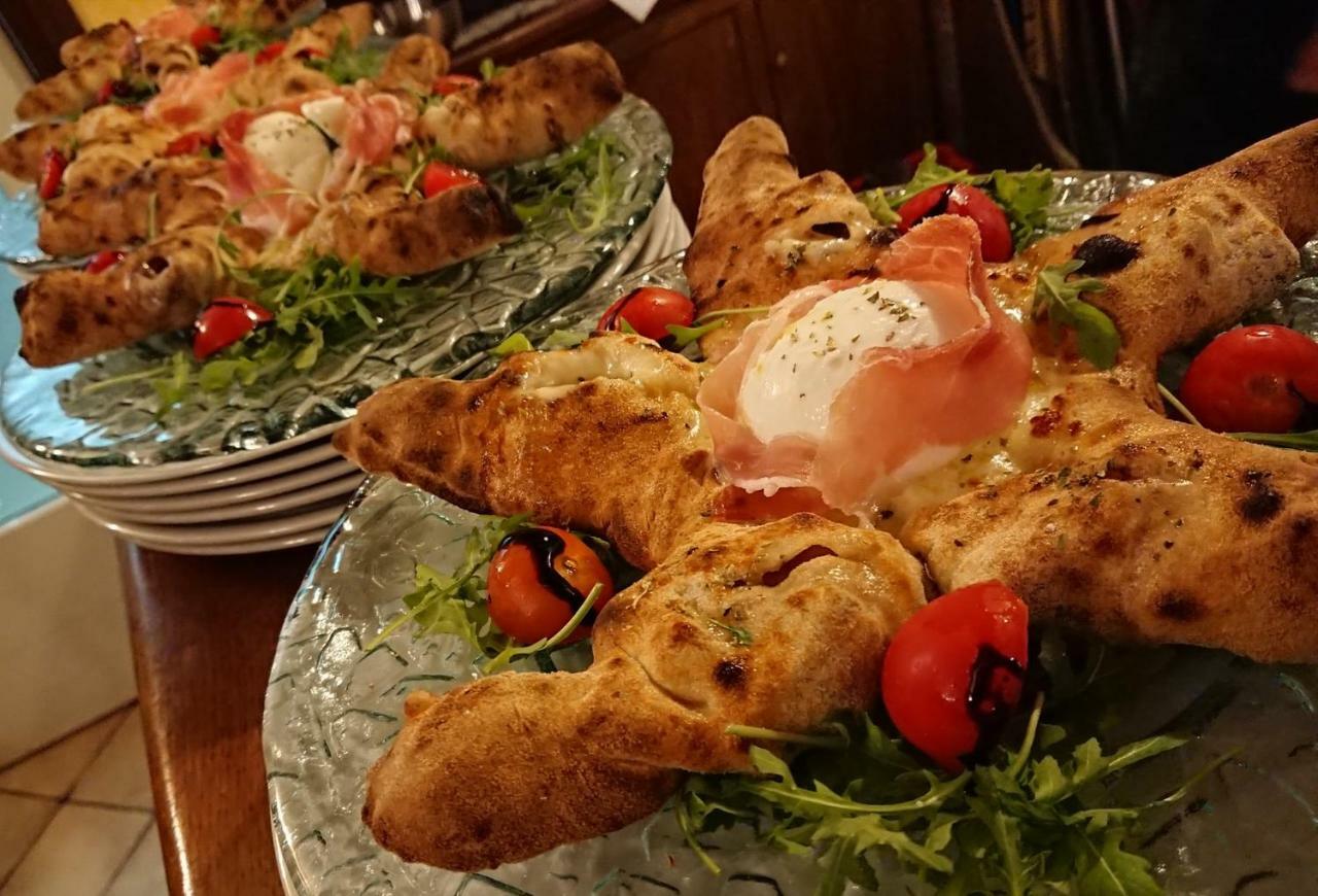城堡酒店 佩特拉利亚索塔纳 外观 照片
