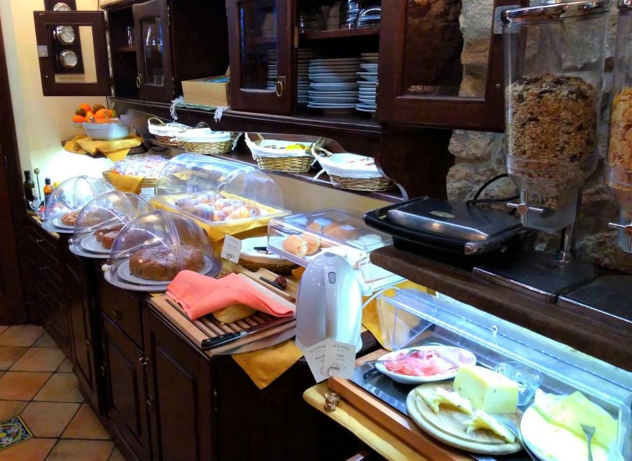 城堡酒店 佩特拉利亚索塔纳 外观 照片